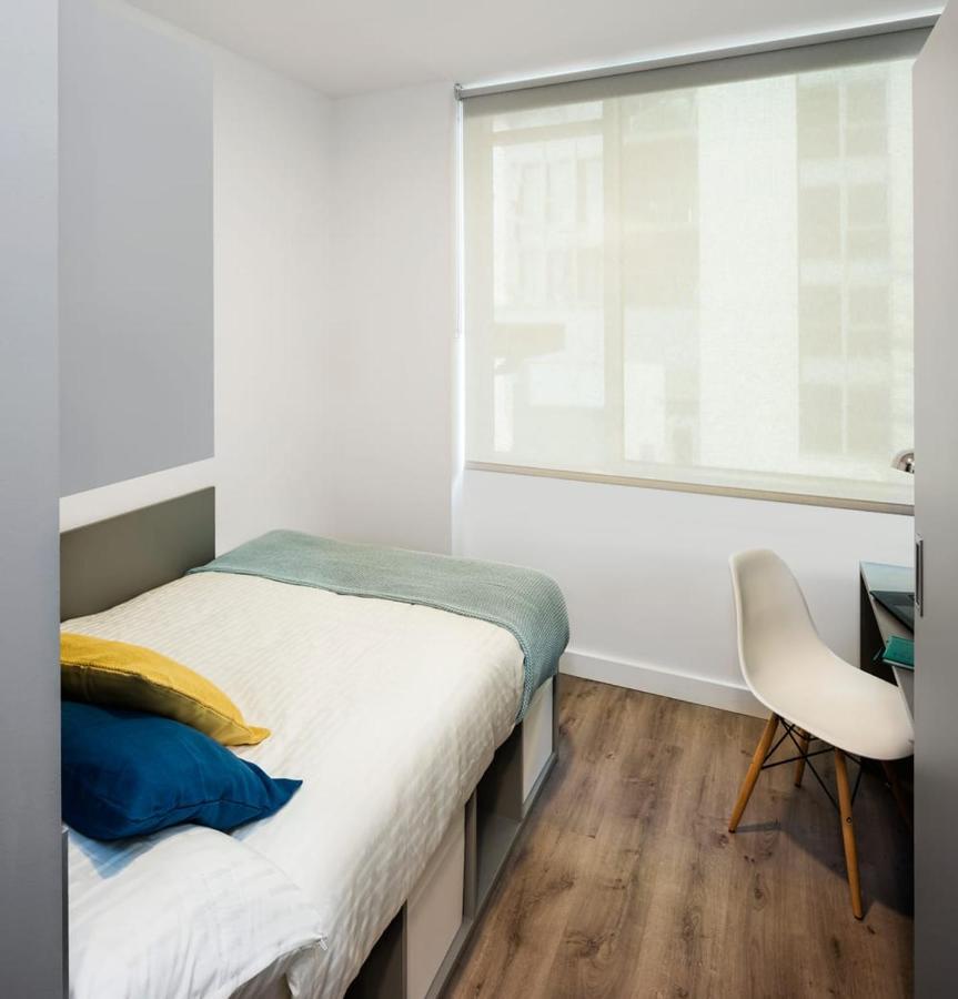 Zeni Ensuite, in the Vibrant Docklands Dublin Buitenkant foto