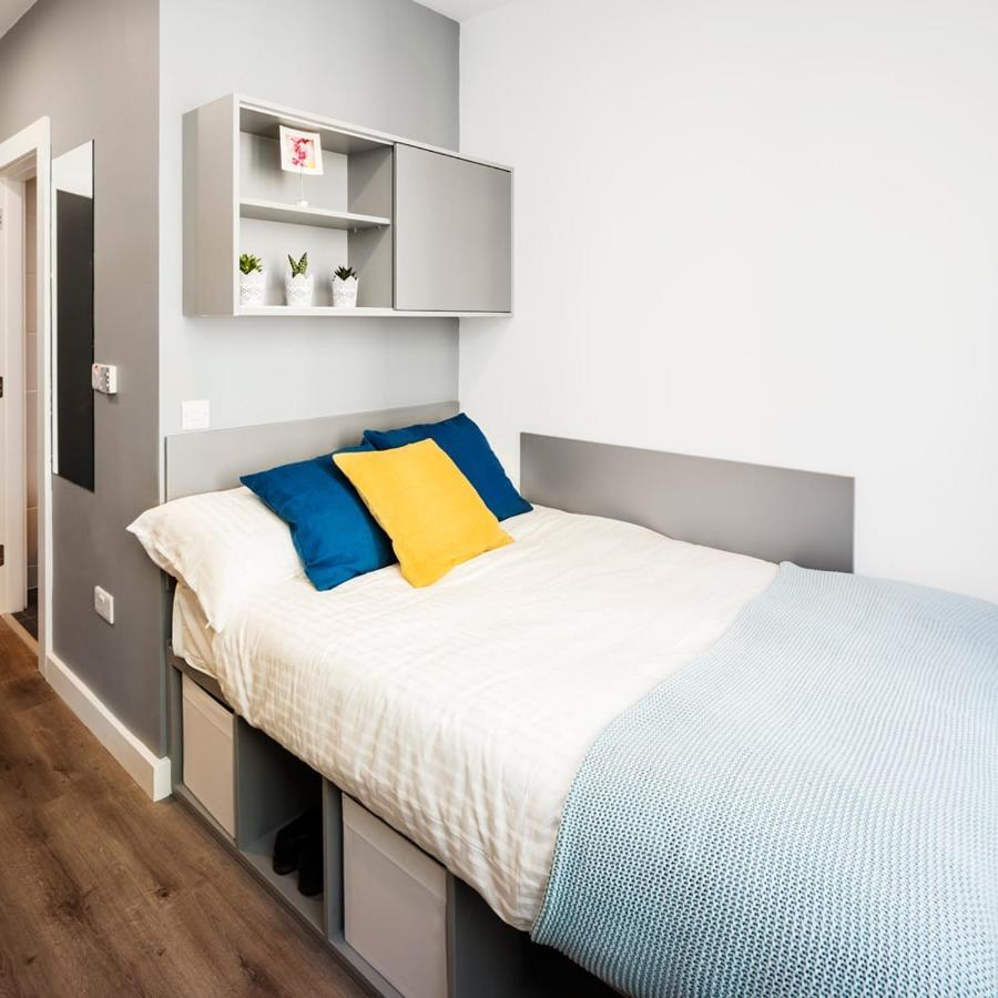 Zeni Ensuite, in the Vibrant Docklands Dublin Buitenkant foto